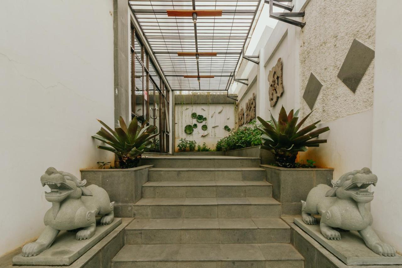 Urbanest Inn House Slipi جاكرتا المظهر الخارجي الصورة