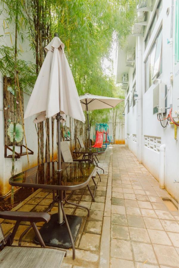 Urbanest Inn House Slipi جاكرتا المظهر الخارجي الصورة