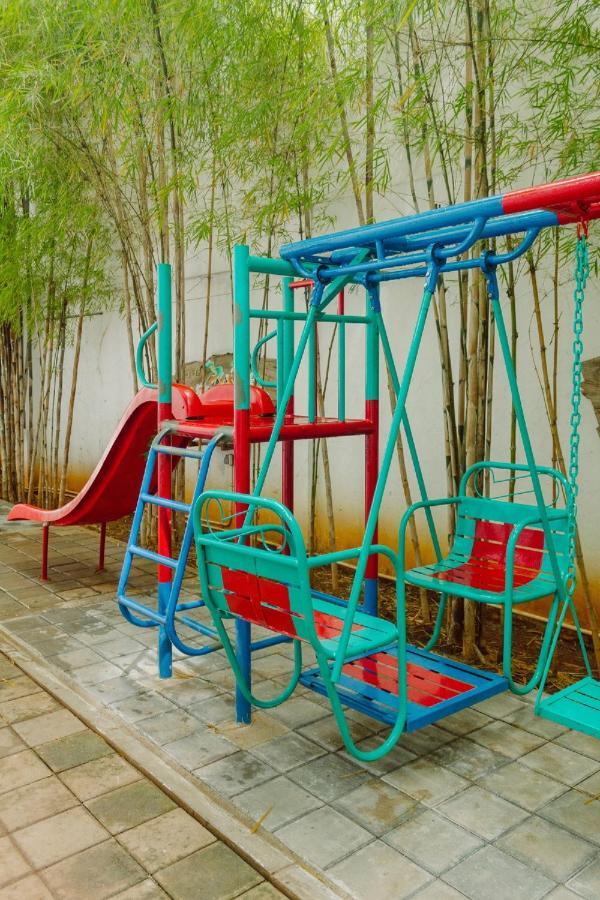 Urbanest Inn House Slipi جاكرتا المظهر الخارجي الصورة
